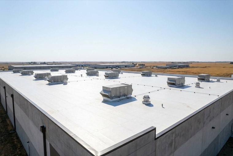 Flat commercial membrane roof in Calgary